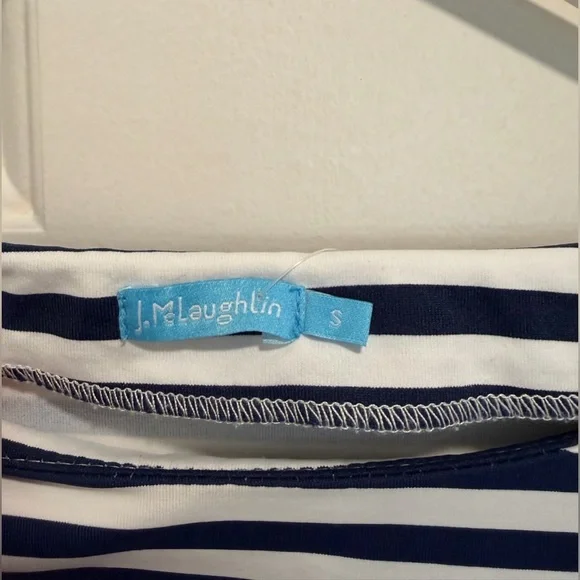 J. McLaughlin Wavesong Striped Print 3/4 Sleeve Button Shoulder Tee Shirt - Picture 4 of 4